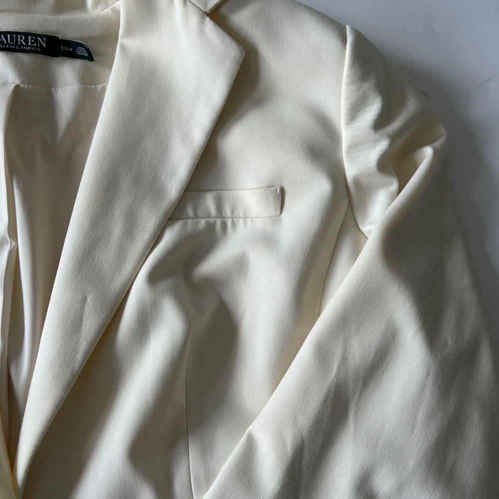 Lauren Ralph Lauren Cream Blazer/Suit Jacket Size 18W EUC - Picture 3 of 9